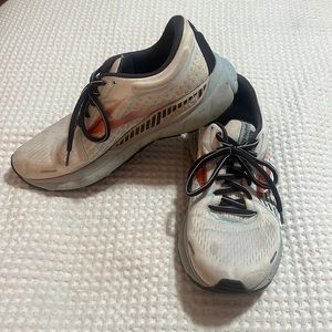Brooks Adrenaline 21